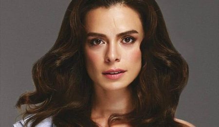 Özge Özpirinççi'nin yeni dizisi Netflix'te!