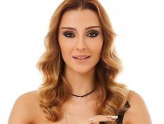 Özge Ulusoy kitabını ve güzellik sırlarını paylaştı!