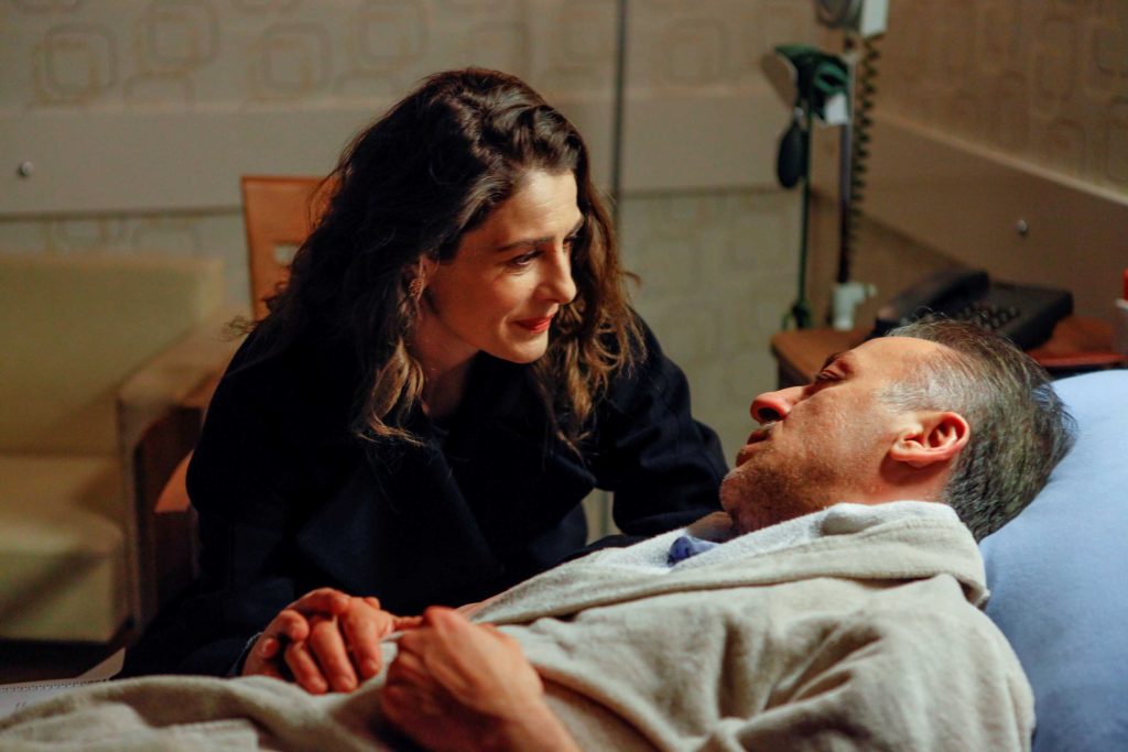 Paramparça #pişmanlığım hashtagıyla sosyal medyada