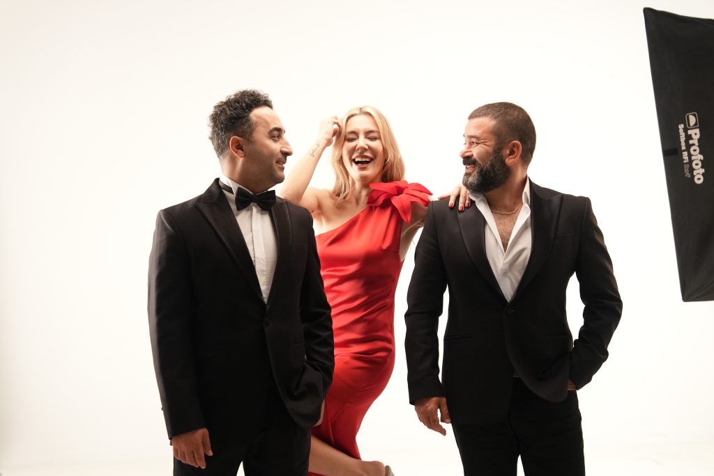 "Paranoya" filminin afiş çekimlerinde eğlenceli anlar yaşandı
