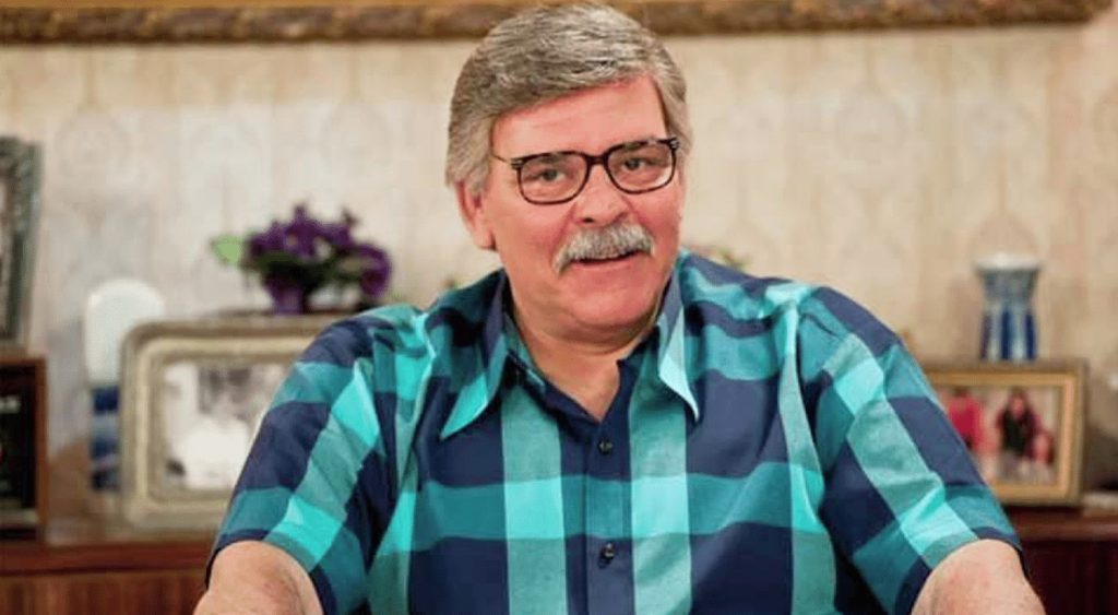 Rasim Öztekin “Seksenler” ekibiyle anılacak Rasim Öztekin "Seksenler" ekibiyle anılacak