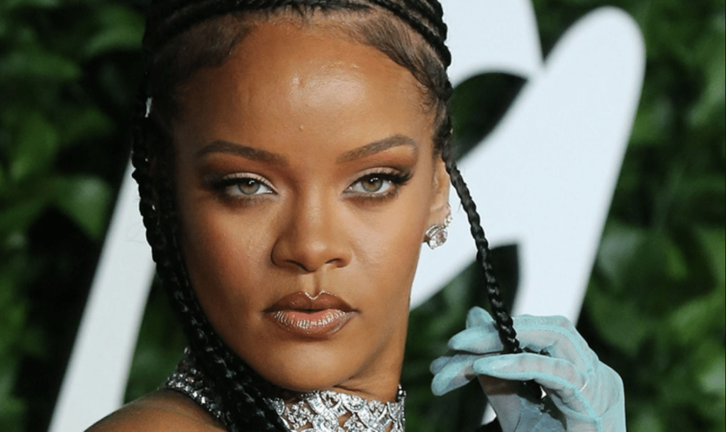 Rihanna Türkiye'ye mi geliyor?