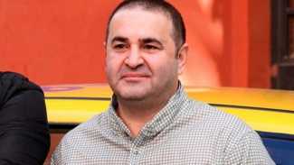 Şafak Sezer