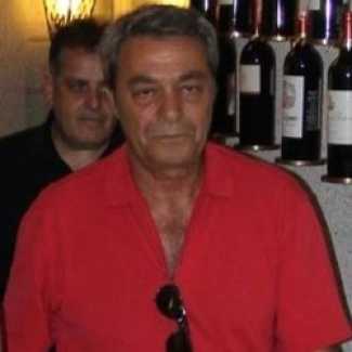 Sakal da gitti bıyık da