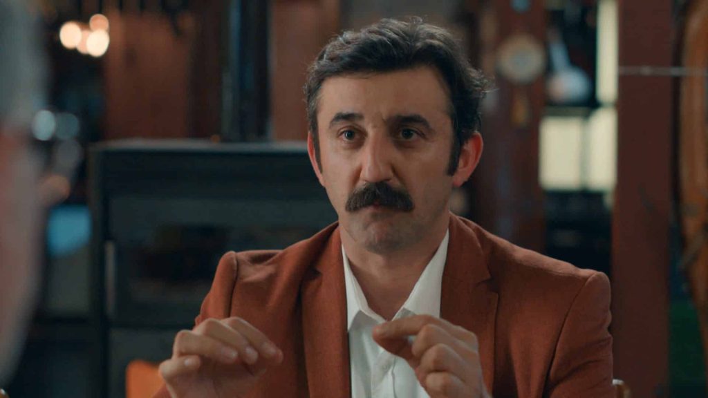 Sandık Kokusu 10. Bölüm 2. Tanıtımı yayında! Reha ve Adnan birlikte eğlenmeye çıkıyor!