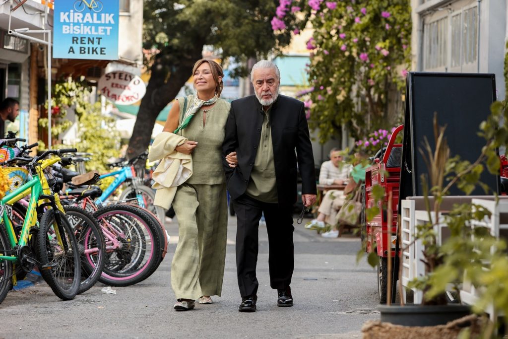 Sandık Kokusu 30. Bölüm 2. Tanıtımı yayınlandı! Hasan ve Filiz’in aşkı dolu dizgin devam ediyor!
