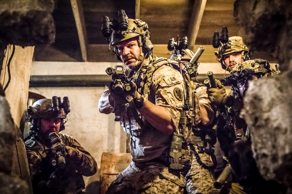 SEAL Team tam sezon onayını aldı!
