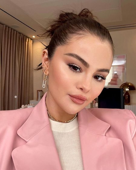 Selena Gomez'den ışıltılı kareler!