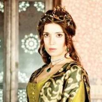 Selma Ergeç eski aşkına döndü