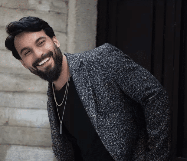 Sen Çal Kapımı'nın Efe'si Ali Ersan Duru diziden ayrılıyor!