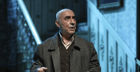 Şener Şen tepki gösterdi