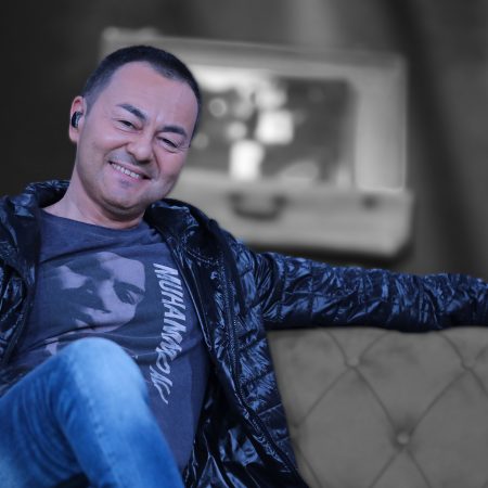 Serdar Ortaç'tan nostaljik bir albüm!