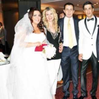 Seren Fosforoğlu evlendi