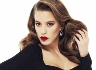 Serenay Sarıkaya bomba gibi dönmeye hazırlanıyor!