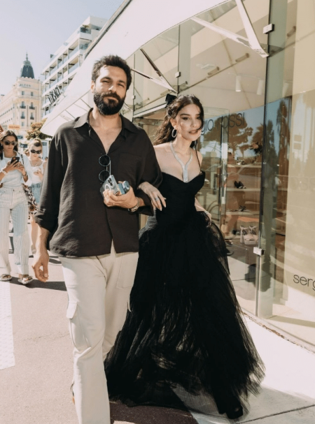 Serkan Çayoğlu'ndan eşine Cannes süprizi!