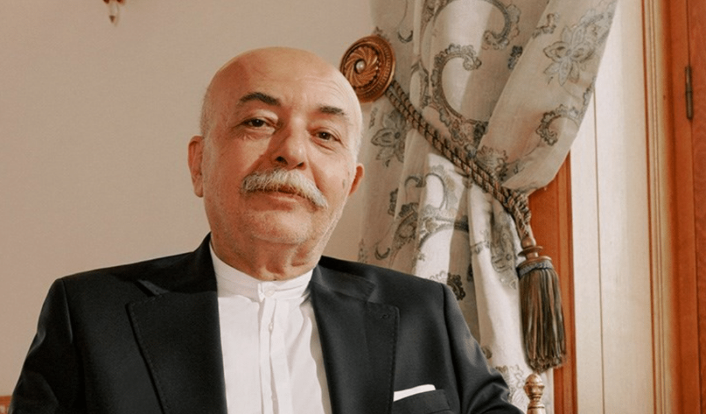 Settar Tanrıöğen set arkadaşlarıyla bir araya geldi