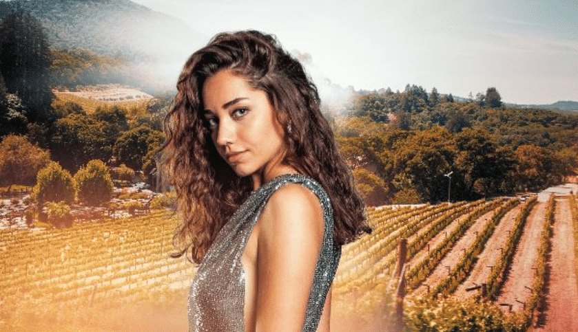 Sevgili Geçmiş'in Azra'sı Özge Özacar Sezen Aksu şarkısı söyleyecek!