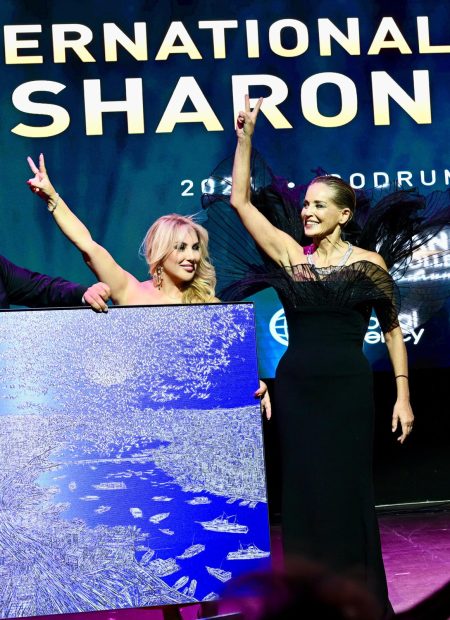 Sharon Stone ve Gaye Donay sahnede kadınlara birlik ve başarı mesajı verdi