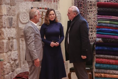 Siyah Kalp 12. Bölümde Tahsin ortaklarının gözünü korkuttu! Melek