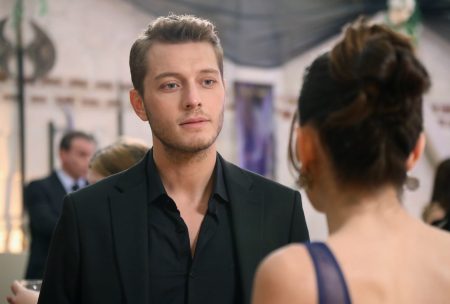 Siyah Kalp’in 6. Bölüm 2. Tanıtımı yayınlandı! Cihan ve Melek’in aşk dolu buluşması gözlerden kaçmıyor!