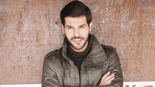 Sol Yanım Selim (Tolga Mendi) kimdir? Yaşı, dizileri.. Sol Yanım Selim (Tolga Mendi) kimdir? Yaşı