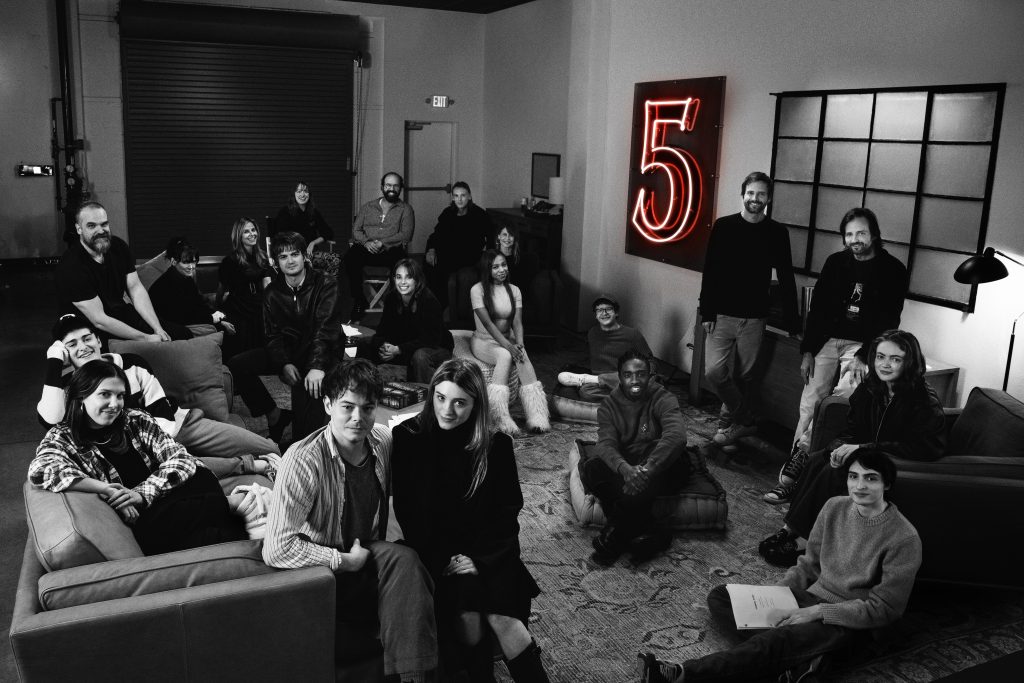 Son bir macera için 1987 sonbaharına geri dönmeye var mısın? Stranger Things