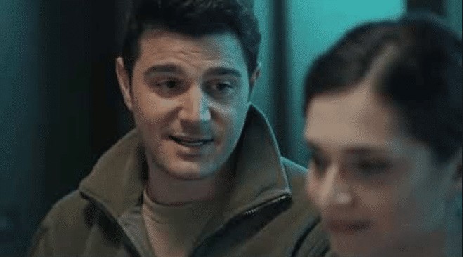 Söz dizisinde Eylem Fethi’ye evlenme teklif edecek! Söz dizisinde Eylem Fethi'ye evlenme teklif edecek!