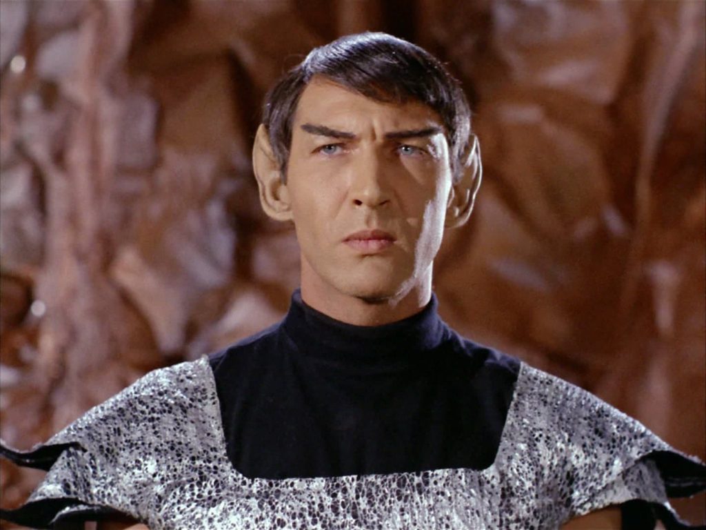 Star Trek'ten bir yıldız daha kaydı: Lawrence Montaigne hayatını kaybetti