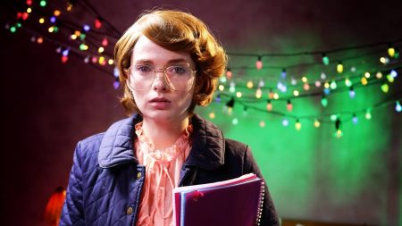 Stranger Things 2. sezonda Barb'ın akıbeti!