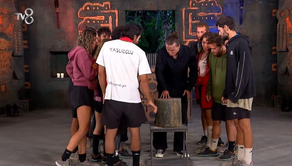 Survivor'da Anlat Bakalım'ı kim kazandı? Ödül hangi takıma gitti?