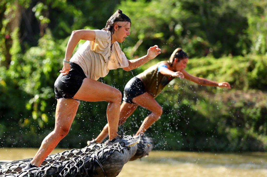 Survivor'da dokunulmazlık oyununu hangi takım kazandı? Eleme adayları kim? Ödülü hangi takım aldı?