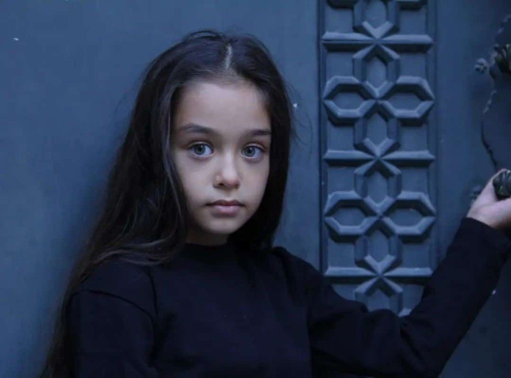 Taçsız Prenses'in Masal'ı Elif Kurtaran kimdir? Kaç yaşında? Hangi projelerde yer aldı? Instagram hesabı ne?