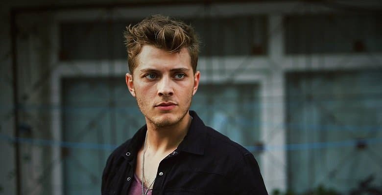 Tek Yürek Cem (Burak Tozkoparan) kimdir?