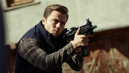 Teşkilat 116. Bölümde Korkut ve kardeşi kavuştu! Aranılan çanta ekip tarafından imha edildi!