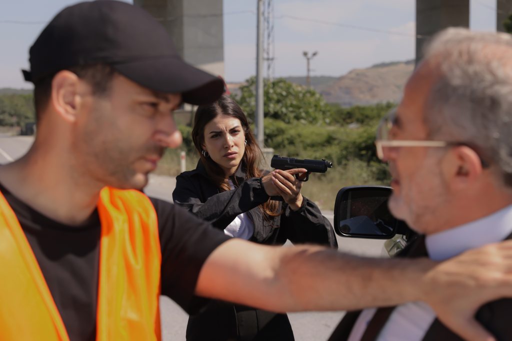 Teşkilat yine Pazar'ın zirvesindeydi! Ekip Hartley'nin işini bitirdi!