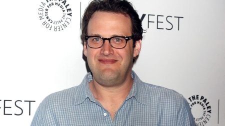 The Flash ve Supergirl dizisinin yapımcılarından Andrew Kreisberg için de taciz iddiaları çıktı!