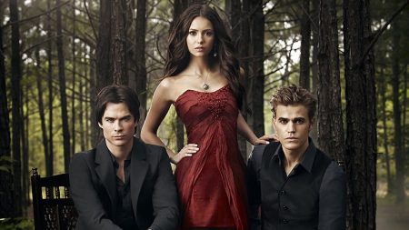 The Vampire Diaries'ın final setinden kareler!