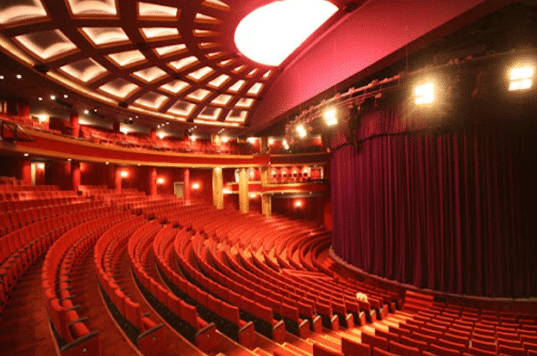 TİM Show Center, Darüşşafaka’ya devredildi TİM Show Center