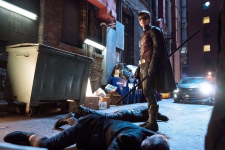 Titans 2. sezon onayını erkenden cebine koydu!