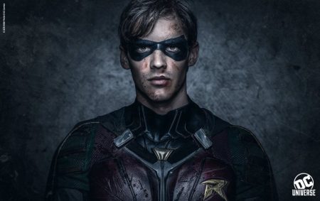 Titans dizisinden yeni Robin görselleri heyecan yarattı!