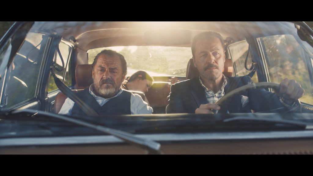 Tiyatrodan sinemaya uzanan dostluk: Bülent Emin Yarar ve Yetkin Dikinciler ‘Kayıp Kamyon’ filmiyle geliyor!