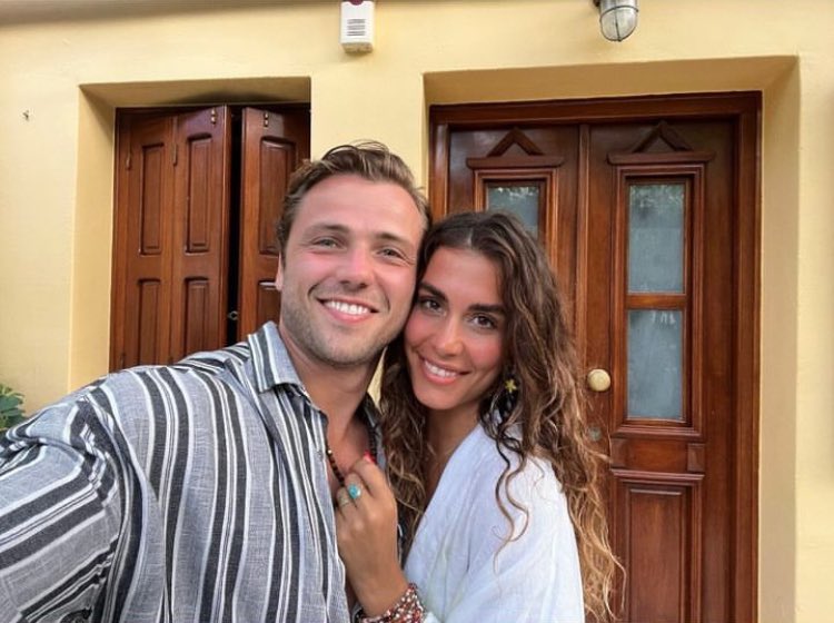 Tolga Sarıtaş ile Zeynep Mayruk'un düğün tarihi belli oldu