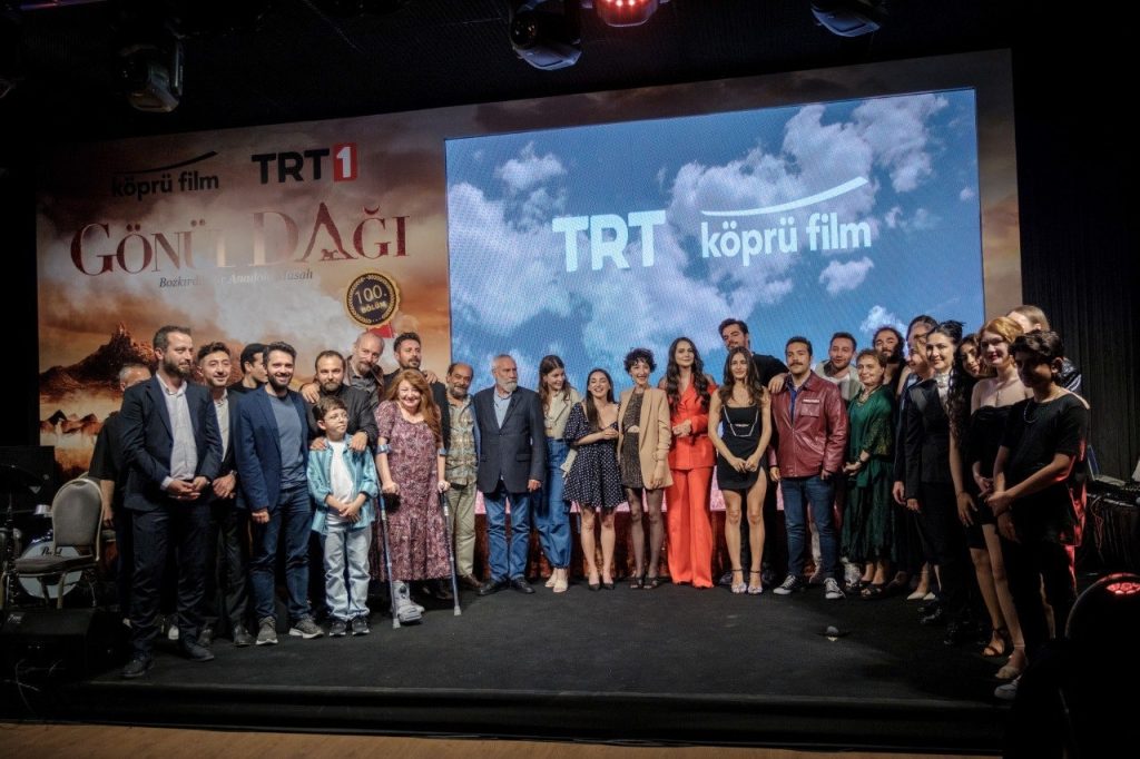 TRT 1’in sevilen dizisi “Gönül Dağı” 100. Bölümünü özel bir geceyle kutladı!