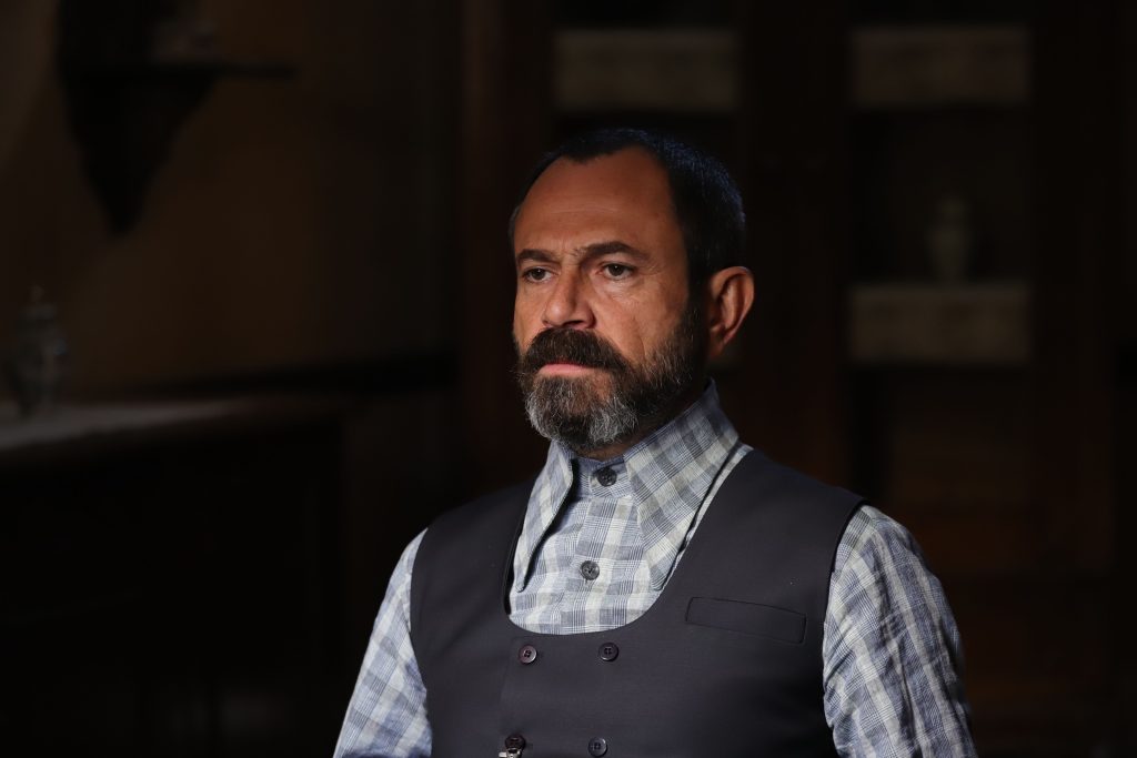 TRT 1’in yeni dizisi Kara Ağaç Destanı'nın Celal Ağa'sı kimdir? Olgun Şimşek performansıyla büyük beğeni toplayacak!