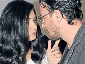 Tuba Büyüküstün'ün eşiyle romantik anlar