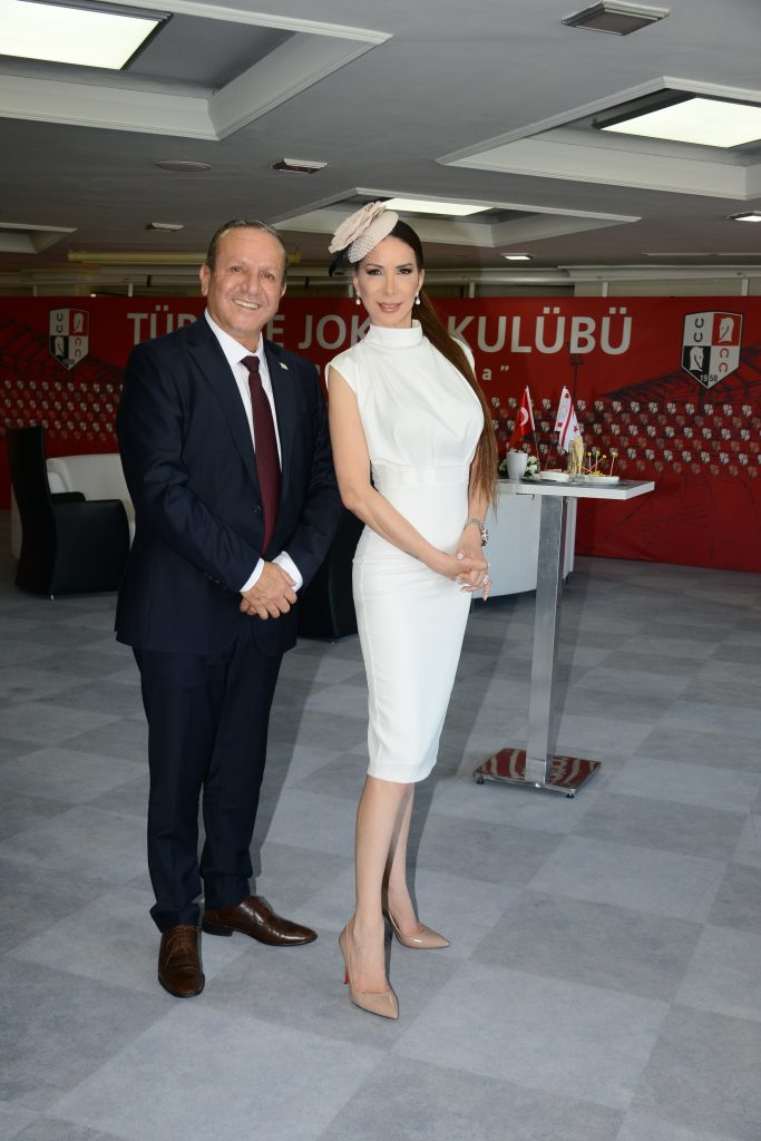 Tuğba Özerk özel davetli olarak KKTC'de!