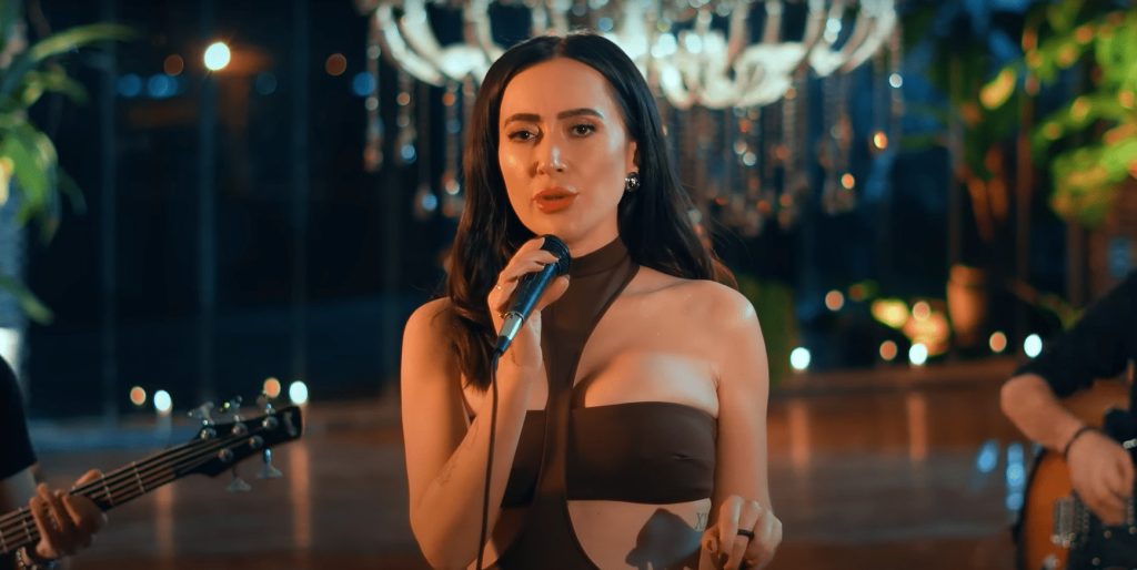 Tuğba Ünal’ın dikkat çeken bayramı! Tuğba Ünal'ın dikkat çeken bayramı!