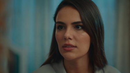 Üç Kız Kardeş'in 28. Bölümünde Nesrin ve Sadık boşanacak mı?