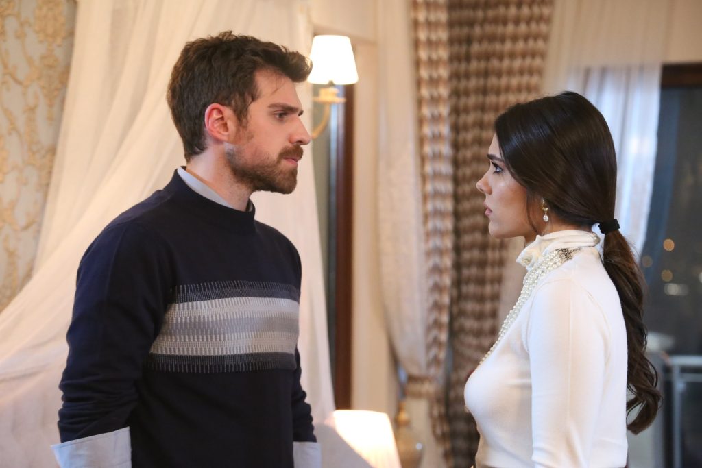 Üç Kız Kardeş'in 37. Bölümünde Somer Türkan'dan ayrılıyor!