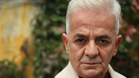 Üç Kuruş’a Zafer Algöz Katıldı? Nezih Karakteri Kimdir?